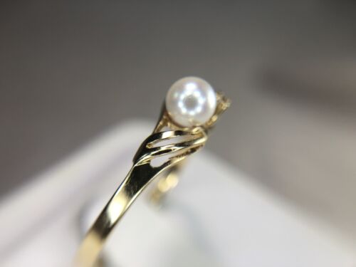 Vintage 14k Yellow Gold White Round Cultured Pearl Diamond Solitaire Small Ring 