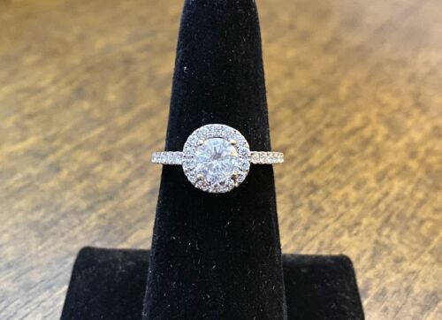 14k White Gold Natural Round Brilliant Diamond Halo Engagement Ring