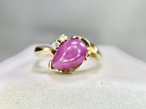 Vintage 14k Yellow Gold Natural Pear Shape Red Star Ruby Round Diamond Ring