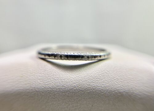 Vintage Art Deco Platinum Hand Engraved Classic Thin Wedding Band Ring