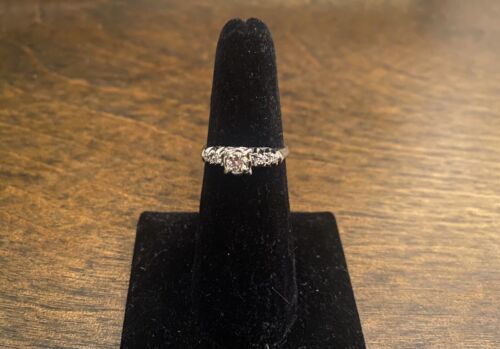 Vintage 14k White Gold Natural Round Brilliant Diamond Engagement Ring 1/3 TCW