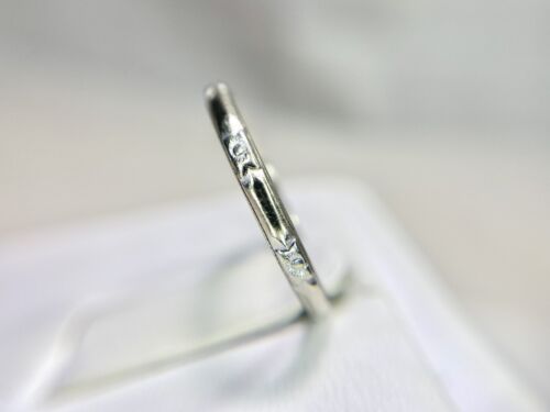 Vintage Art Deco 14k White Gold Hand Engraved Flower Wedding Band Ring