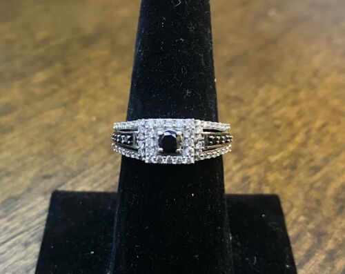 10k White Gold Designer Natural Round Black Diamond Halo Engagement Ring