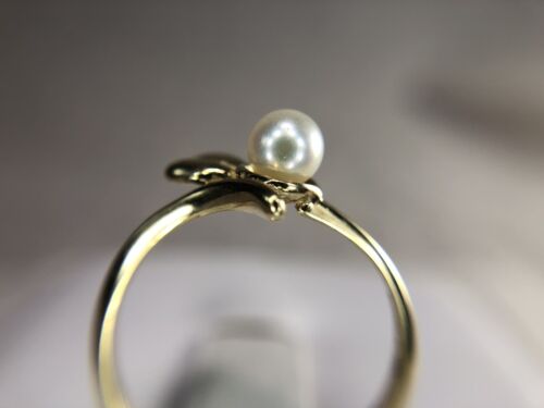 Vintage 10k Yellow Gold Round Cultured White Pearl Small By-Pass Ring