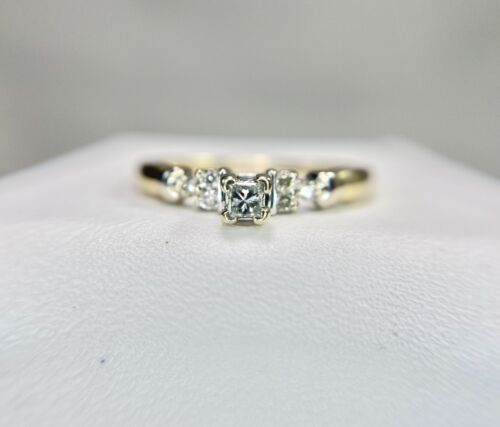 Vintage 14k Yellow Gold Natural Princess Cut Round Diamond Small Engagement Ring