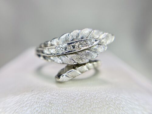 Art Deco 14k White Gold Round Single Cut Diamond Engraved Leaf Feather Ring