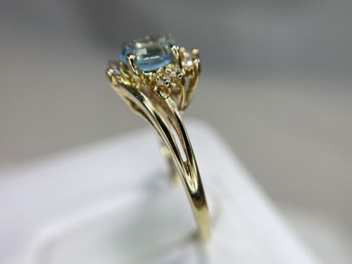 Vintage 10k Yellow Gold Natural Oval Sapphire Blue Topaz Round Diamond Ring