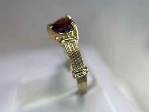 Vintage Designer 10k Yellow Gold Natural Heart Shape Rhodolite Garnet Ring