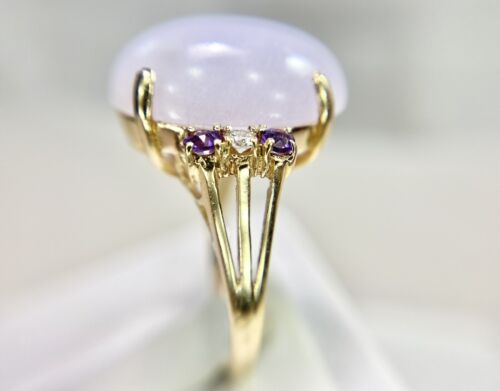 Vintage 14k Yellow Gold Oval Lavender Jade Round Diamond Big Cocktail Ring