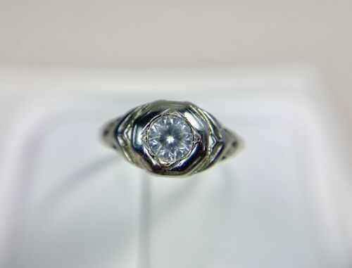 Vintage Art Deco 18k White Gold Natural Round Diamond Filigree Engagement Ring