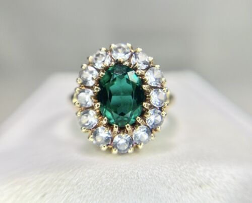 Vintage 10k Yellow Gold Oval Green Emerald Cubic Zirconia Cocktail Ring