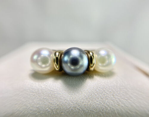 Vintage 14k Yellow Gold Round Tahitian Black Color White Pearl Three Stone Ring