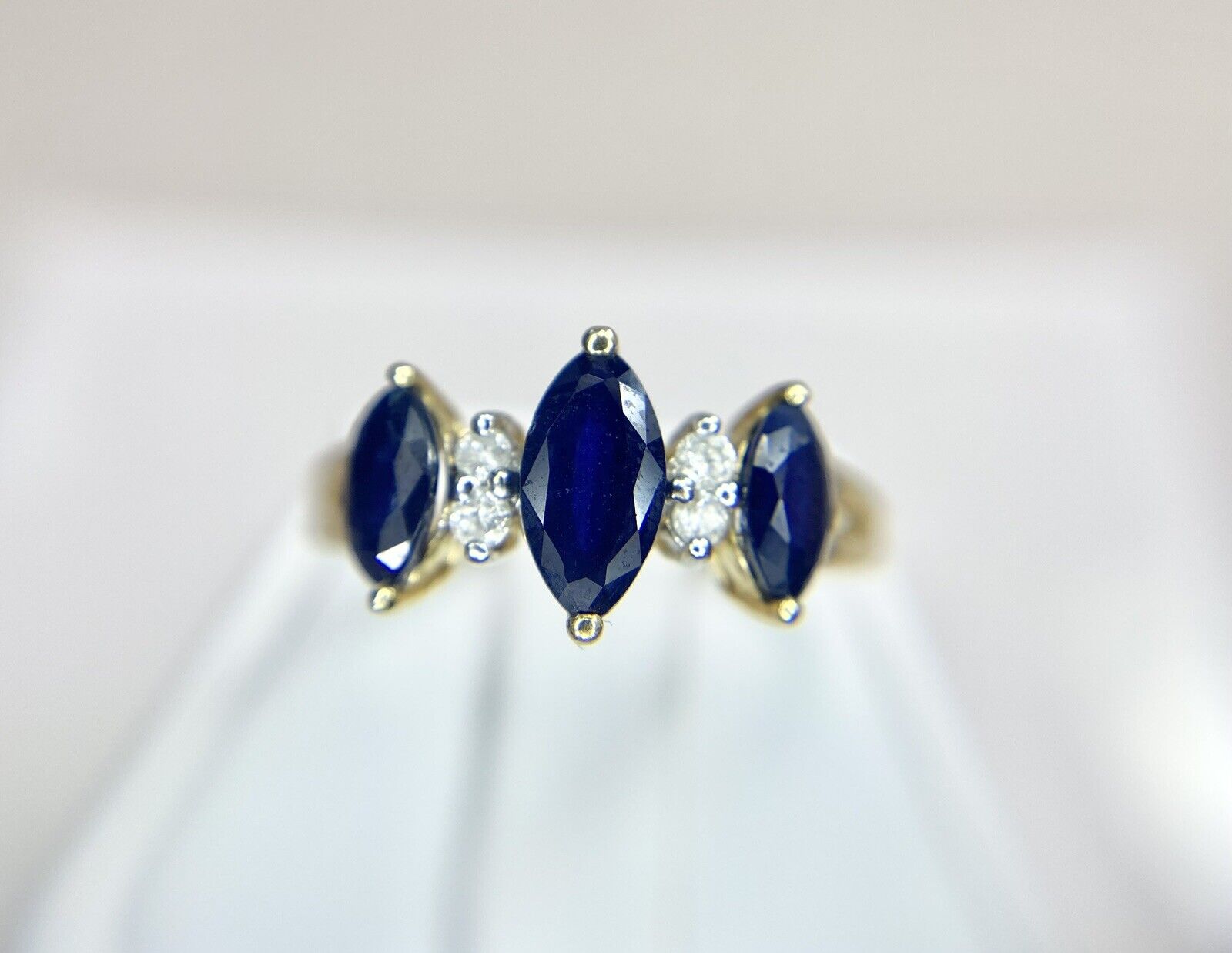 Vintage 14k Yellow Gold Natural Marquise Blue Sapphire Round Diamond Ring