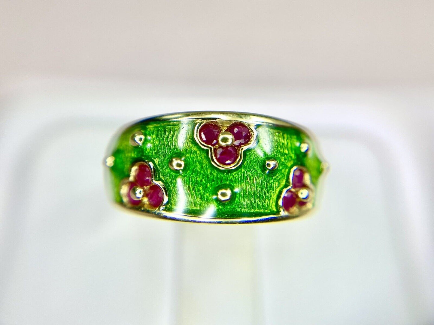 Vintage 14k Yellow Gold Natural Round Red Ruby Green Enamel Band Ring