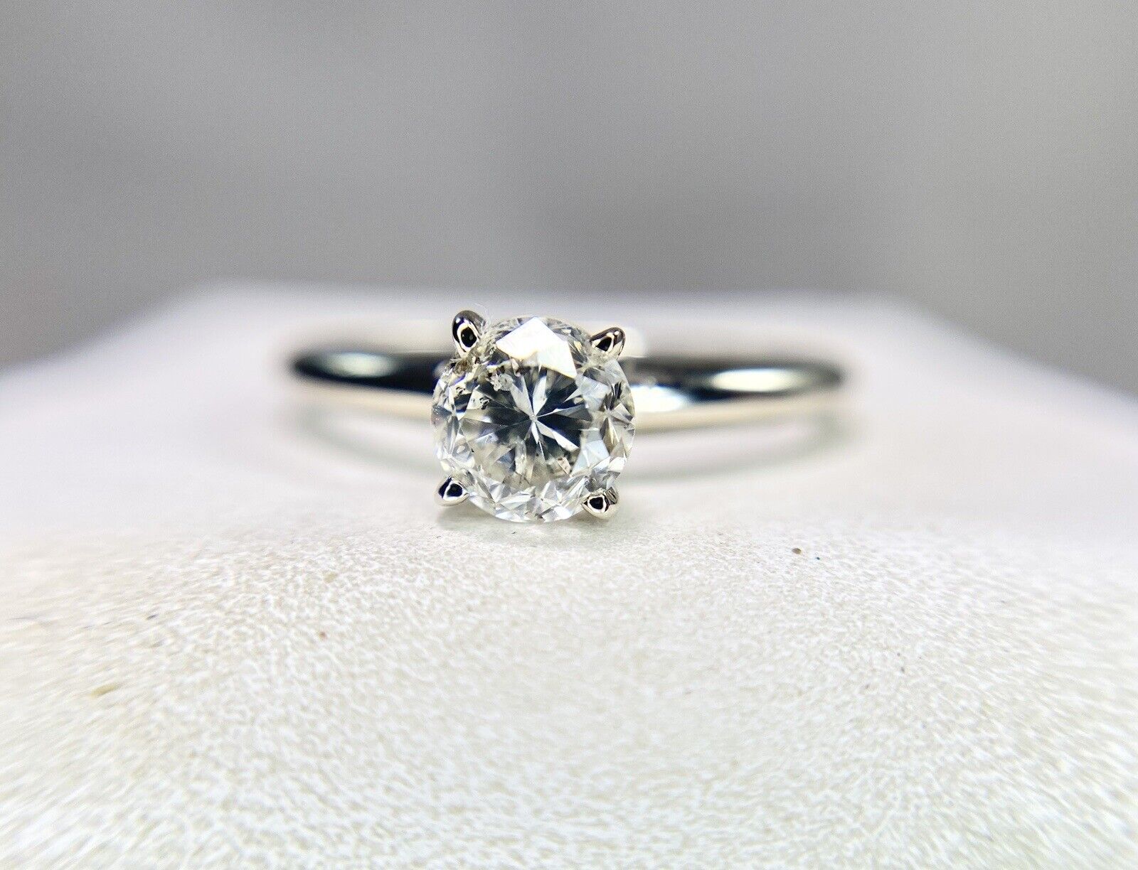 14k White Gold Natural Round Brilliant Diamond Solitaire Engagement Ring