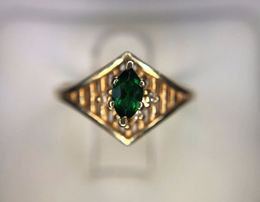 Estate Retro 10k Yellow Gold Marquise Green Tourmaline Round Diamond Ring