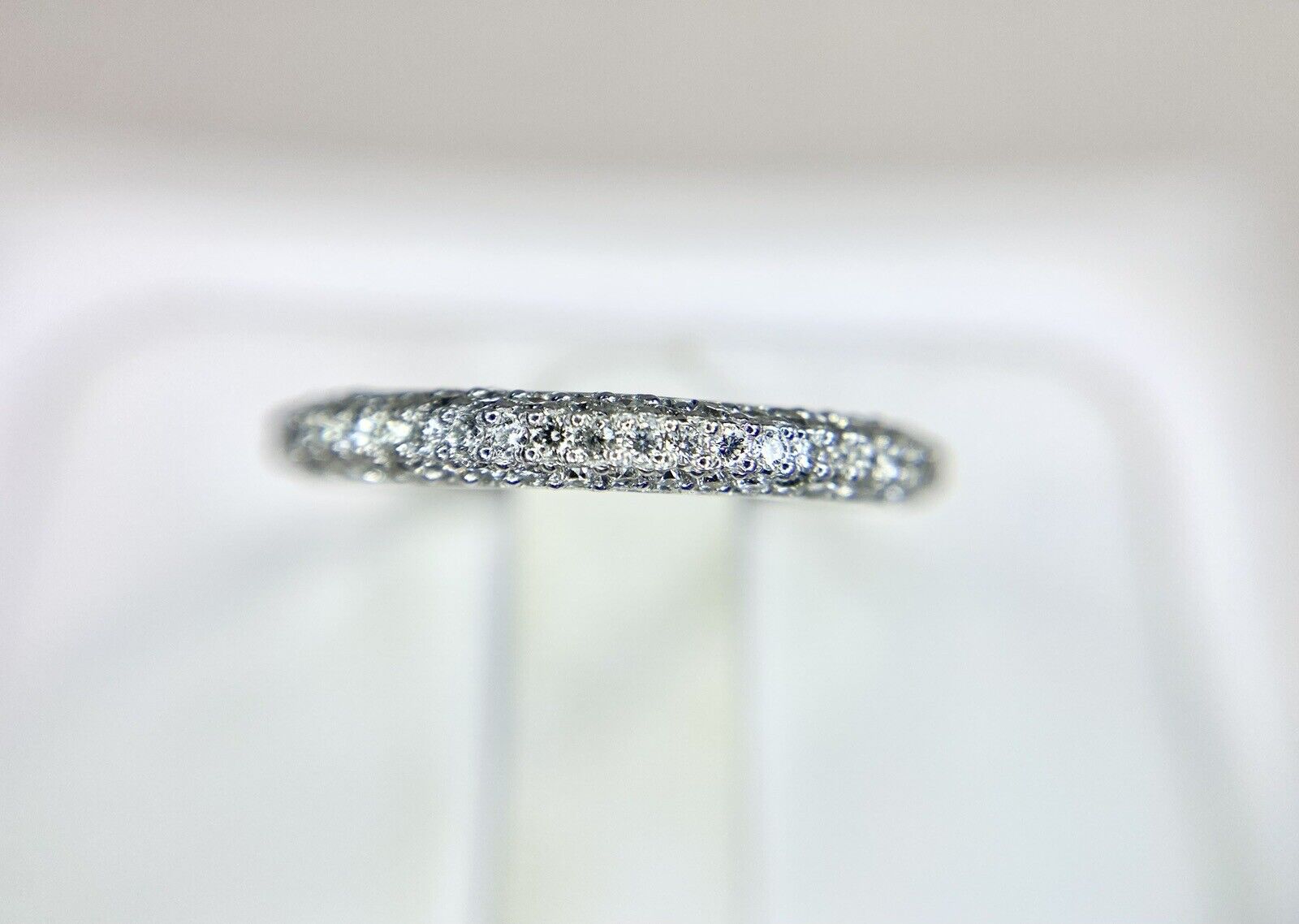 14k White Gold Natural Round Diamond Pave Set Wedding Band Ring