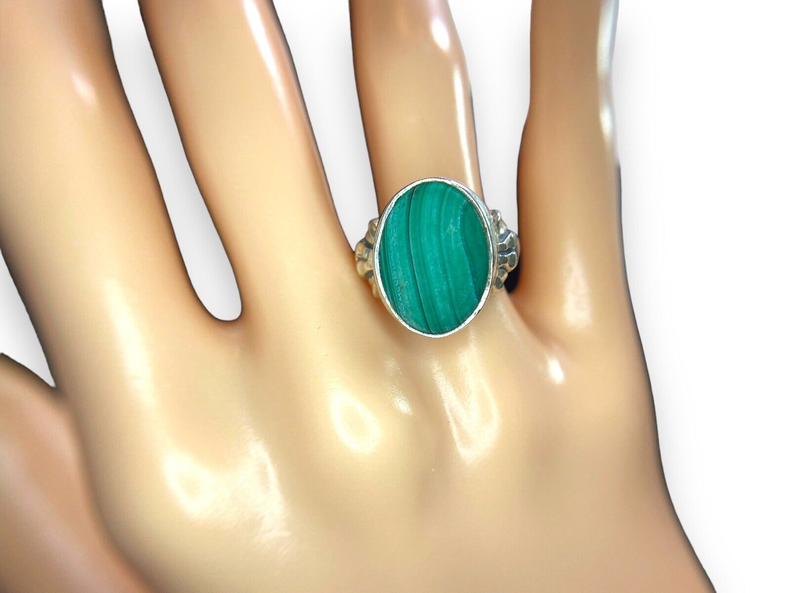 Vintage Sterling Silver Bezel Set Green Malachite Ring Size 6.5