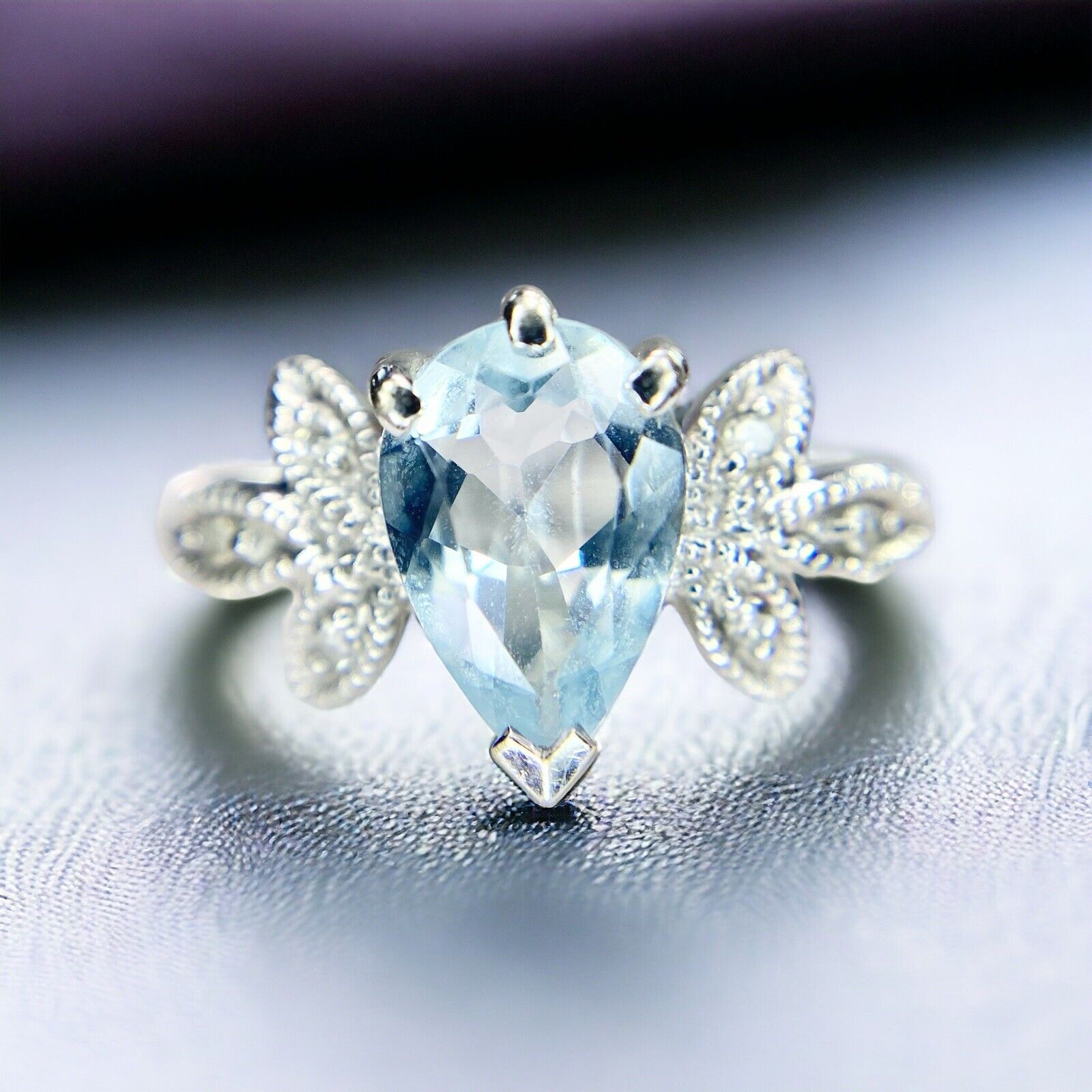 Vintage 14k White Gold Pear Shape Light Blue Topaz Round Diamond Ring