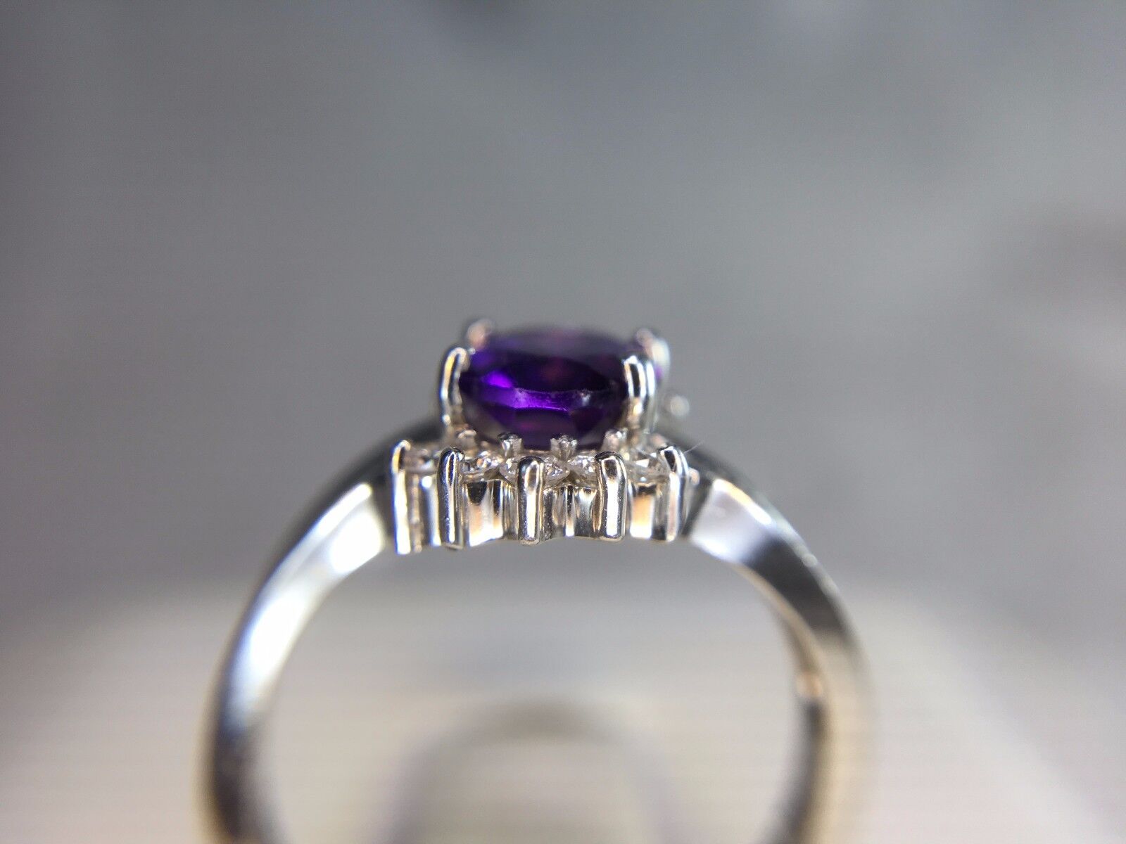 Estate 14k White Gold Oval Purple Amethyst Round Brilliant Diamond Ring