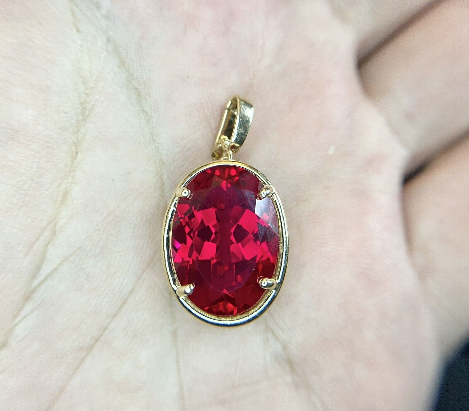 Vintage 10k Yellow Gold Big Oval Shape Red Ruby Solitaire Pendant