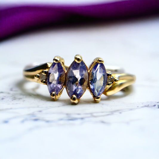 Vintage 10k Yellow Gold Signed Marquise Tanzanite Round Diamond Ring