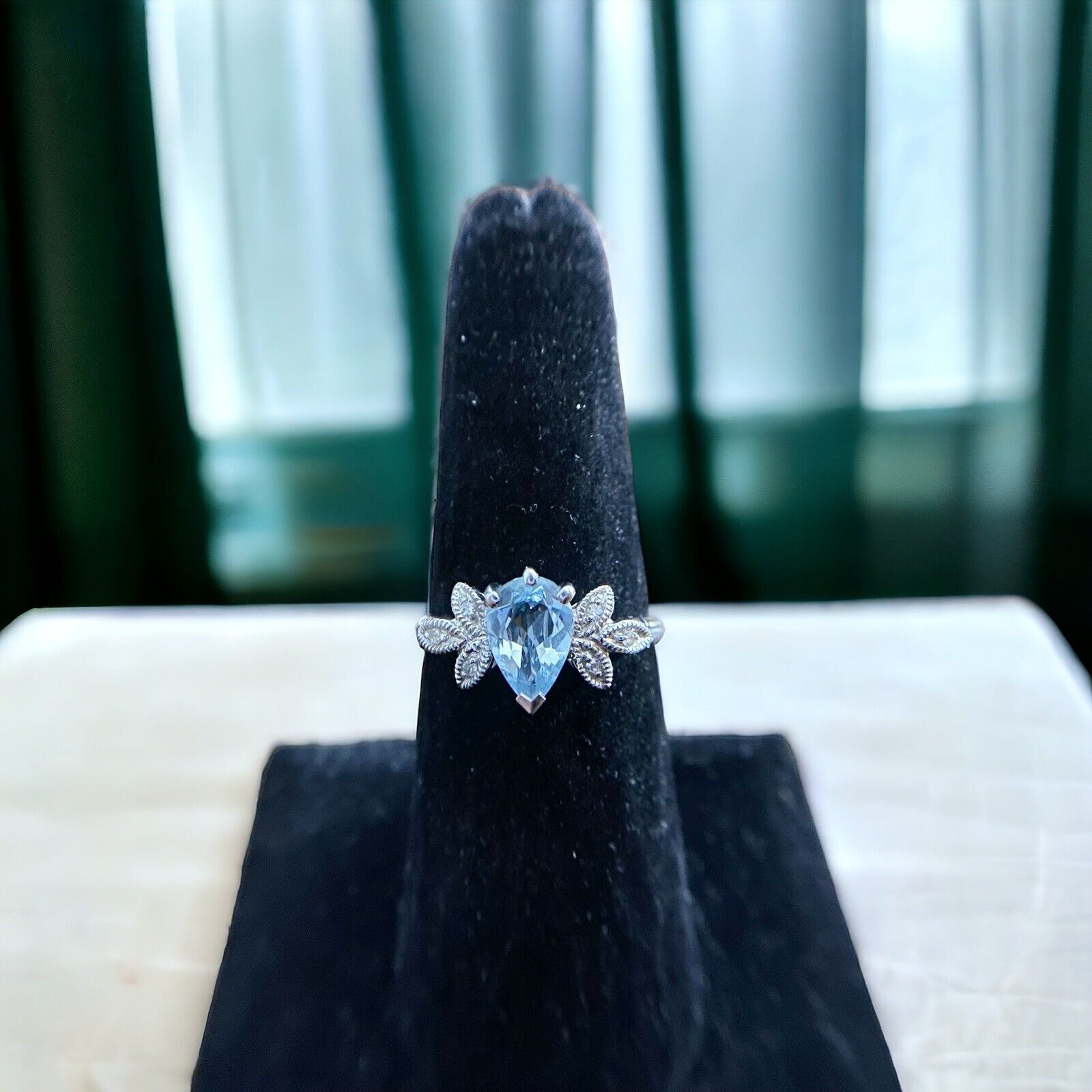 Vintage 14k White Gold Pear Shape Light Blue Topaz Round Diamond Ring