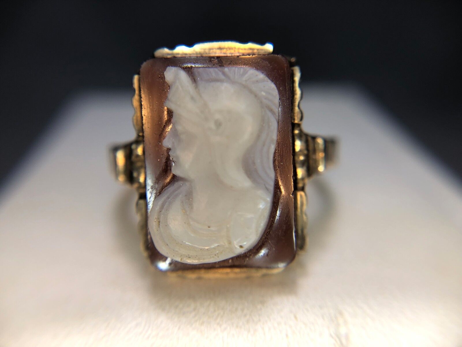 Vintage Art Deco 10k Yellow Gold Greek Soldier Red Cameo Small Cocktail Ring