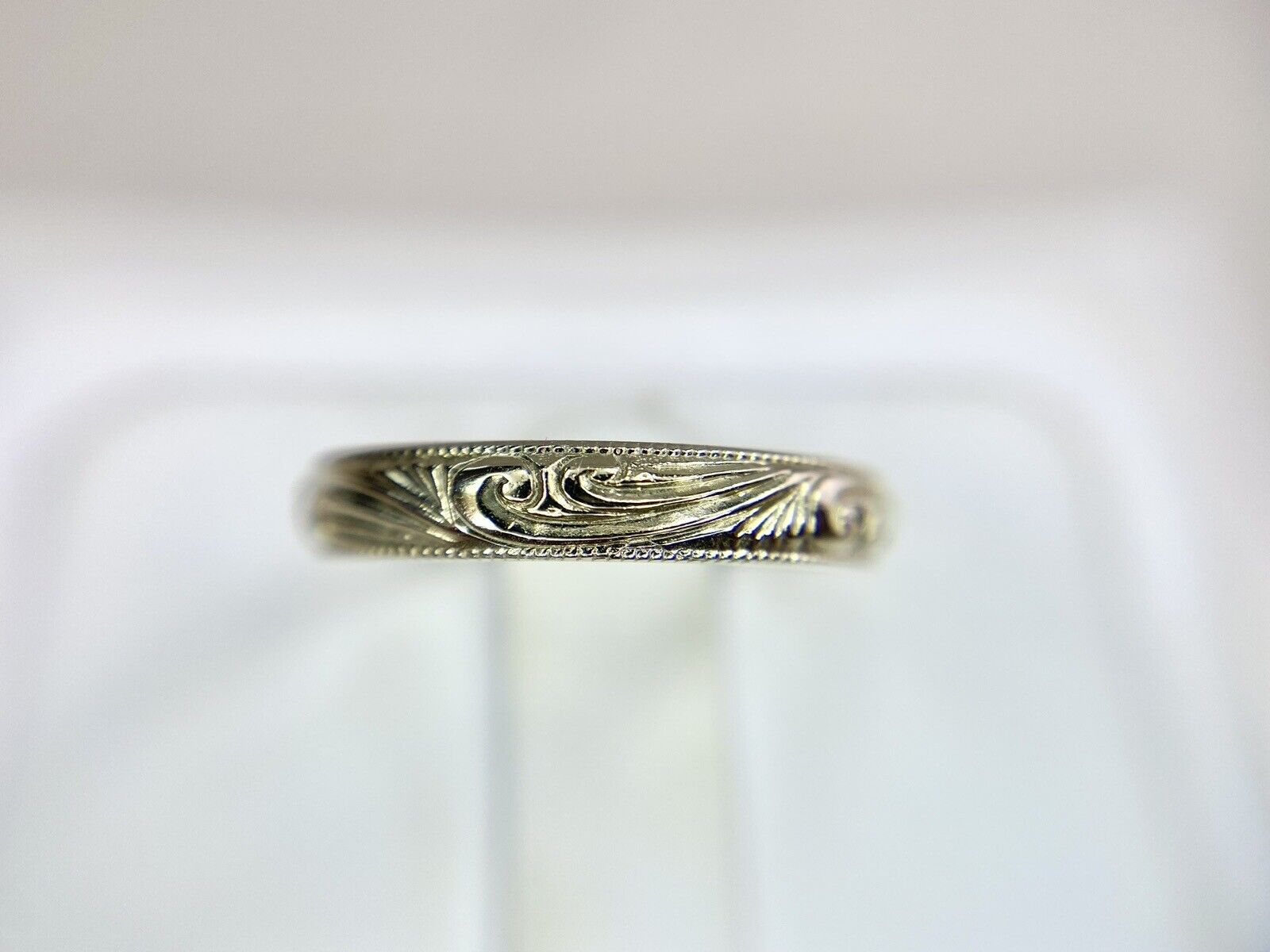 Art Deco 18k White Gold Hand Engraved Wedding Band Ring Size 5.75