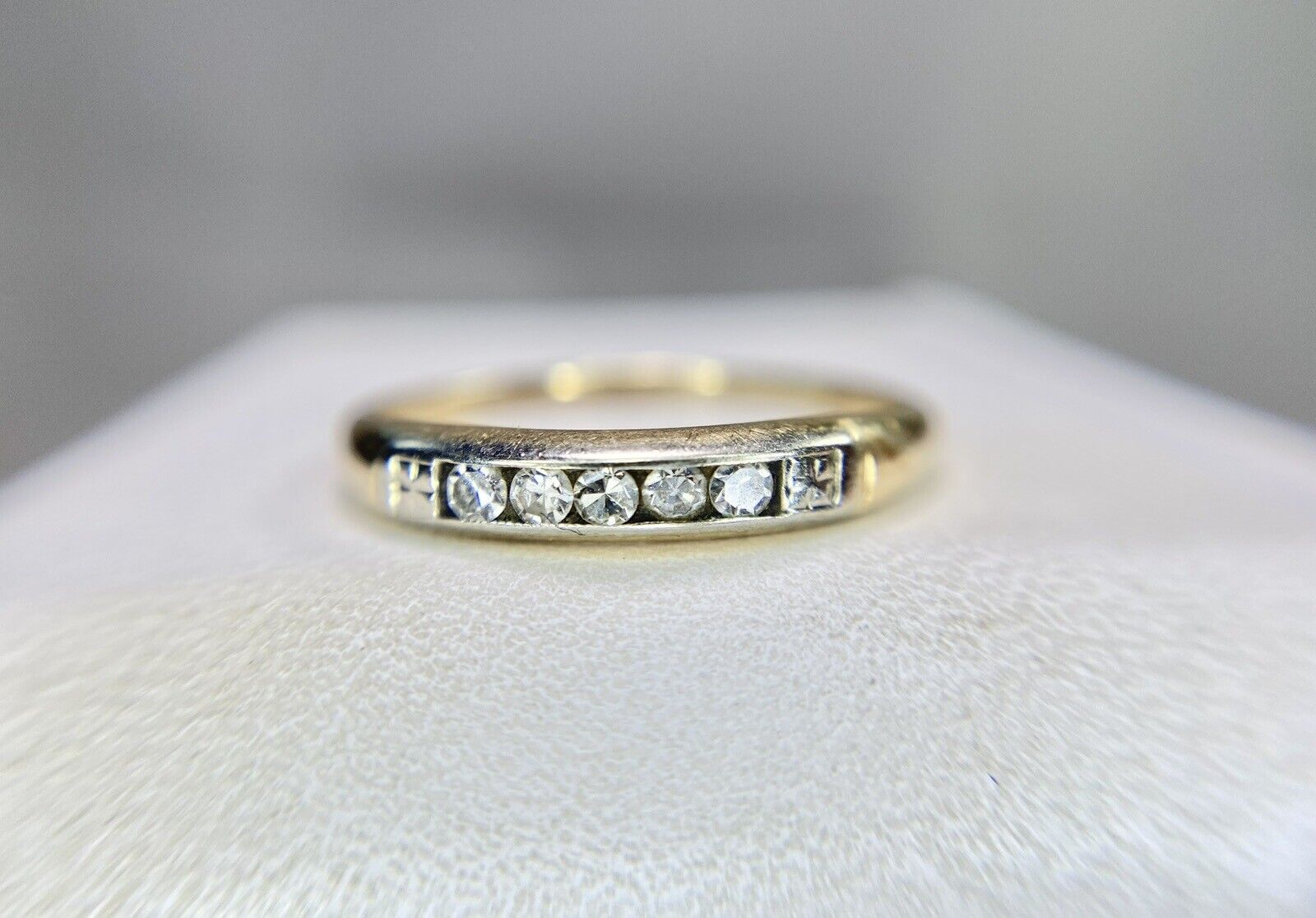 Vintage Art Deco 14k Yellow Gold Round Single Cut Diamond Wedding Band Ring