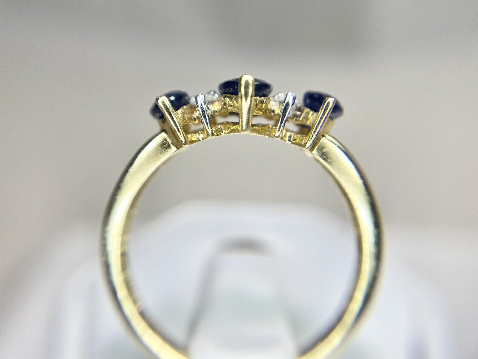 Vintage 14k Yellow Gold Natural Marquise Blue Sapphire Round Diamond Ring