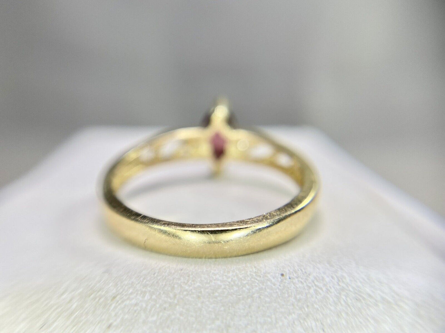 Vintage 14k Yellow Gold Natural Marquise Rhodolite Garnet Round Diamond Ring