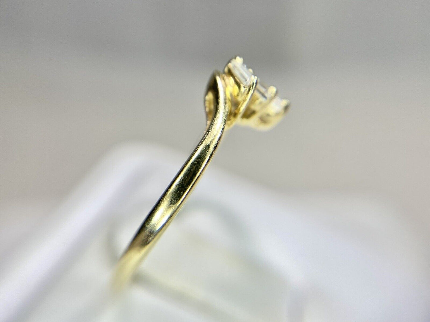 Vintage 14k Yellow Gold Natural Baguette Cut Diamond Bypass Ring