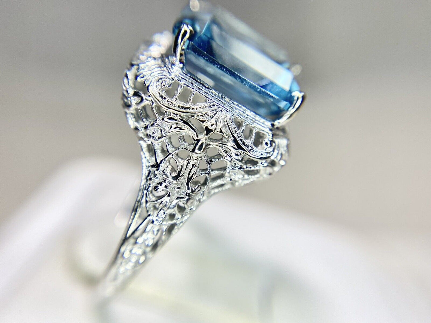 Vintage Art Deco 14k White Gold Emerald Cut Aquamarine Filigree Cocktail Ring