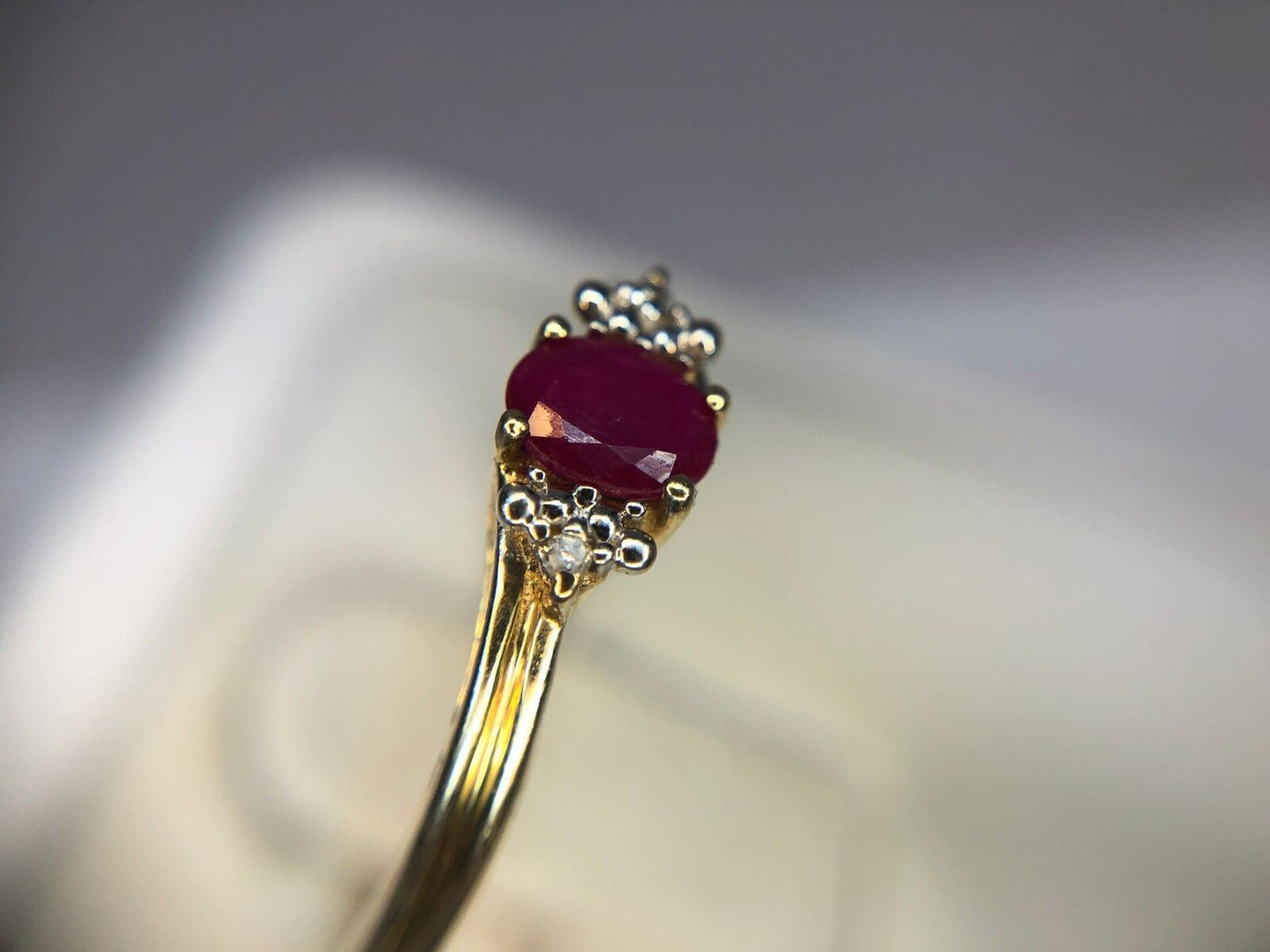 Estate Vintage 10k Yellow Gold Oval Shape Red Ruby Diamond Ring Size 9.25