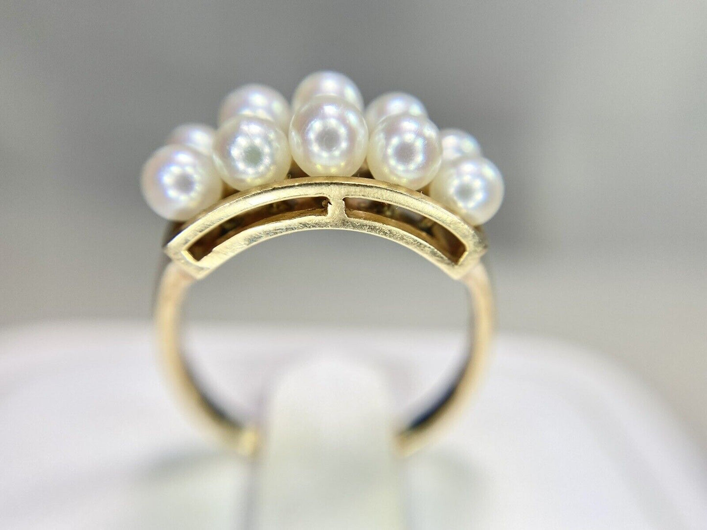 Vintage 14k Yellow Gold Signed Round White Pearl Cocktail Ring