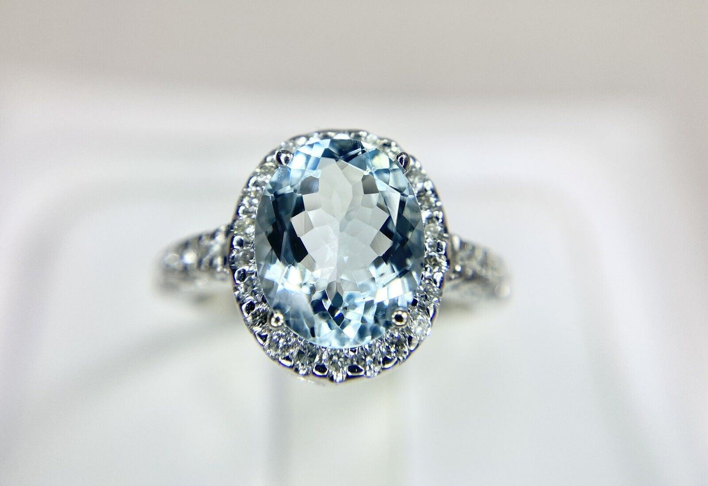 Vintage 14k White Gold Oval Blue Aquamarine Round Diamond Halo Ring