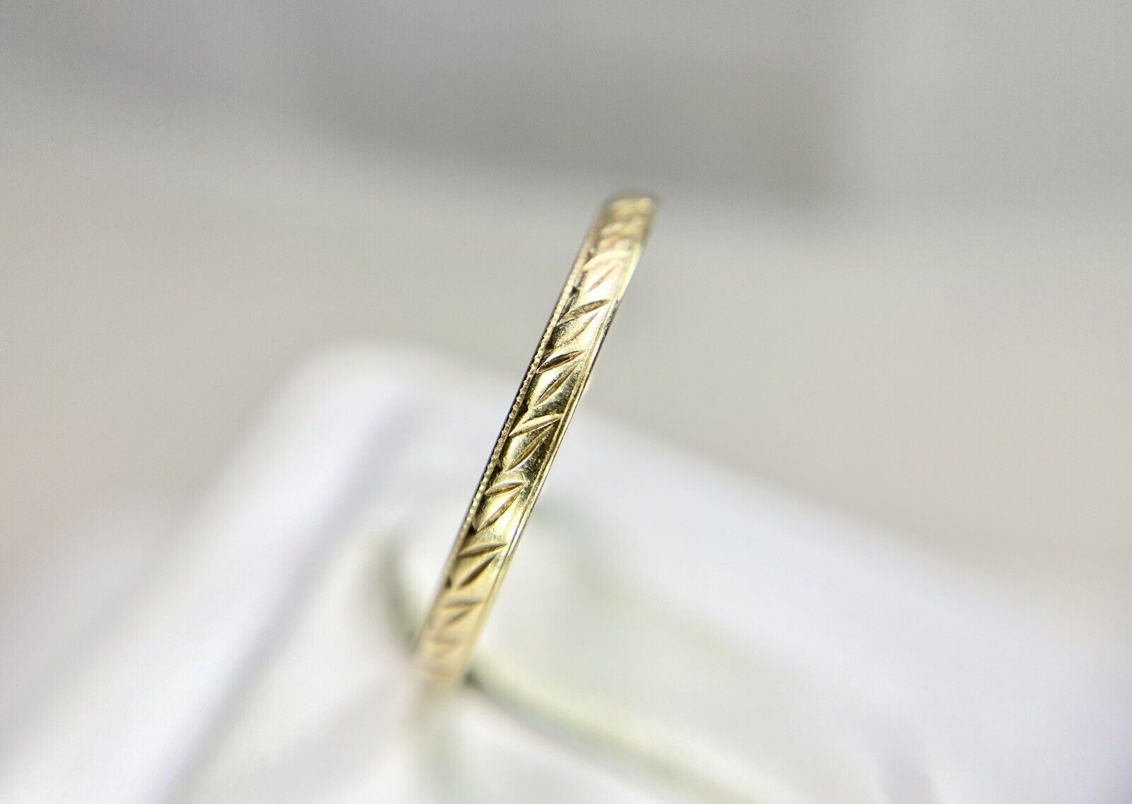 Vintage Art Deco 14k Yellow Gold Classic Thin Wedding Band Ring