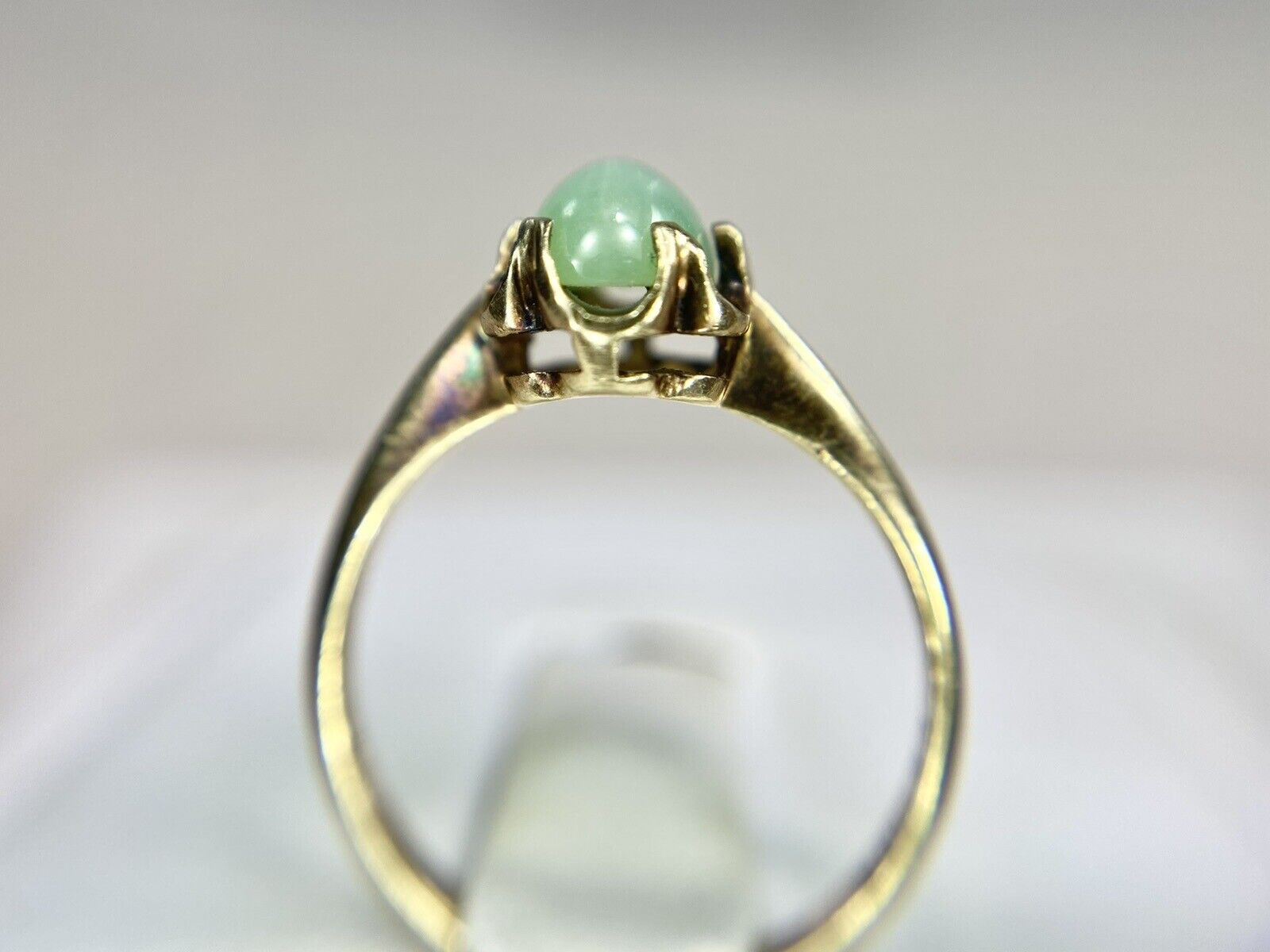 Vintage Art Deco 10k Rose Gold Oval Shape Green Jade Solitaire Ring